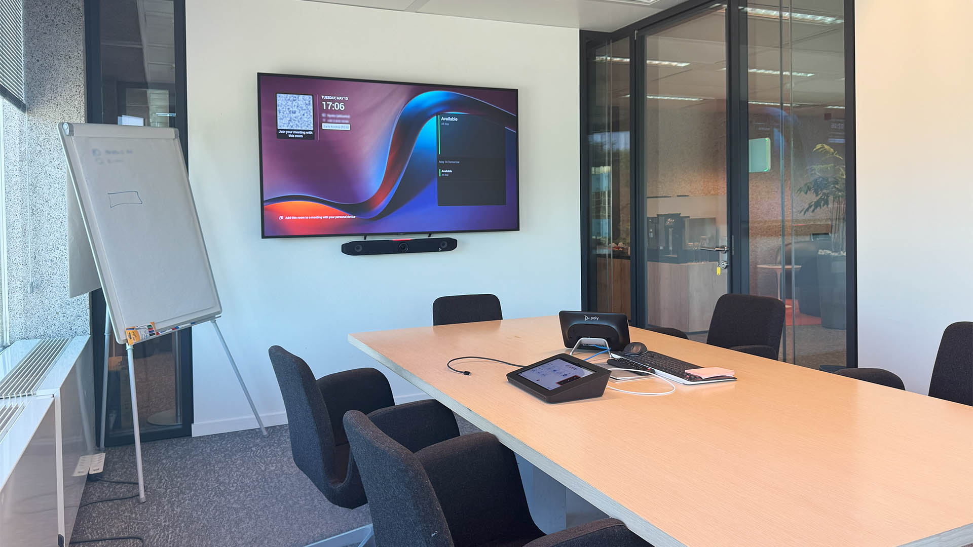 Videoconference Meeting room with partition